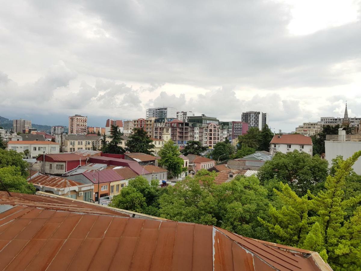 Отель MikePalace Батуми Экстерьер фото