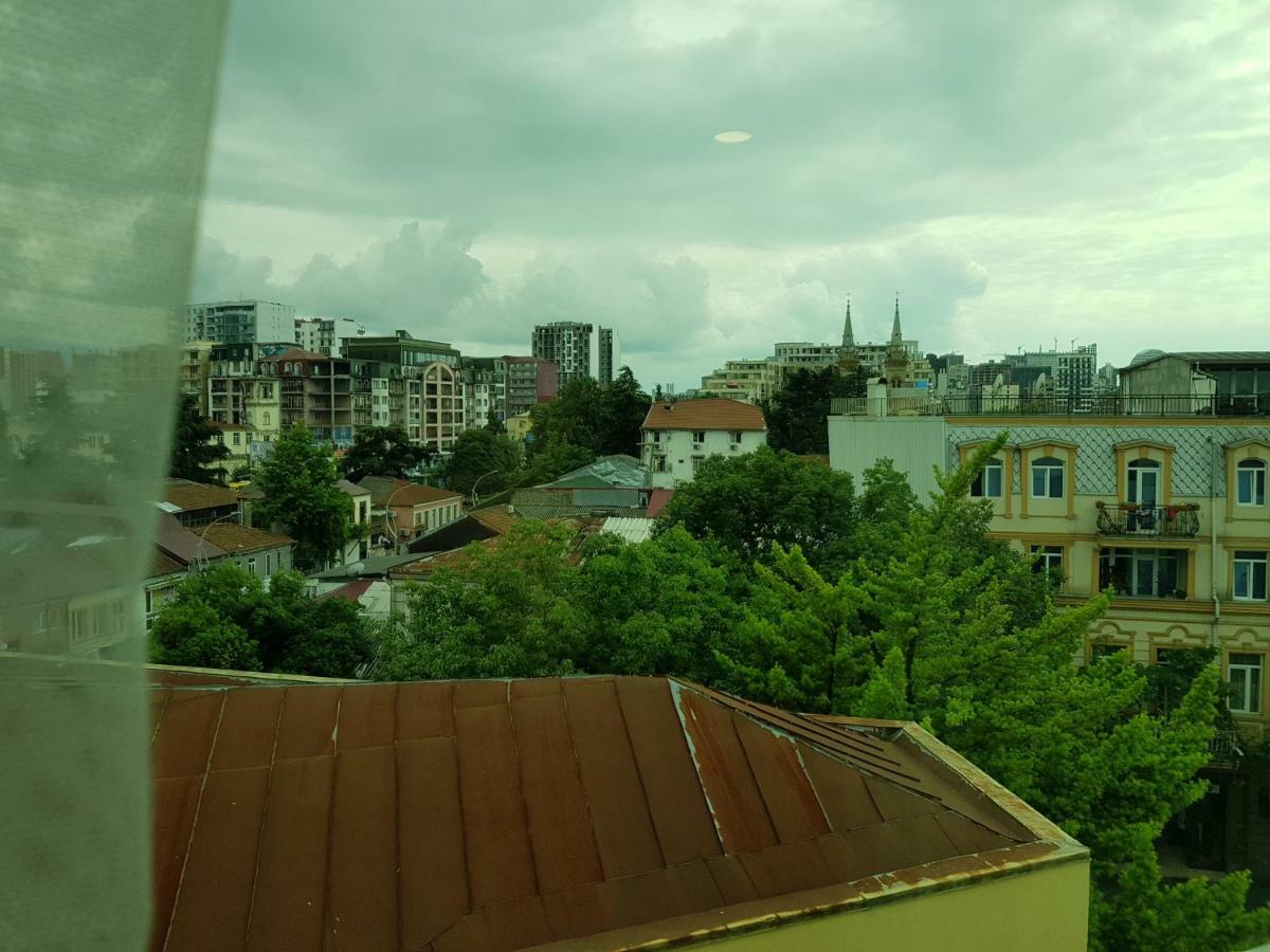 Отель MikePalace Батуми Экстерьер фото